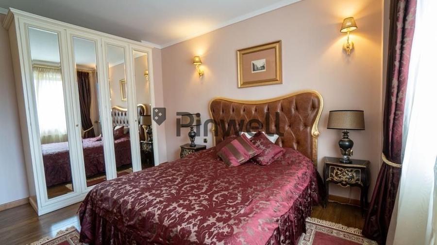Apartament cu 4 camere decomandat, mobilat în Predeal