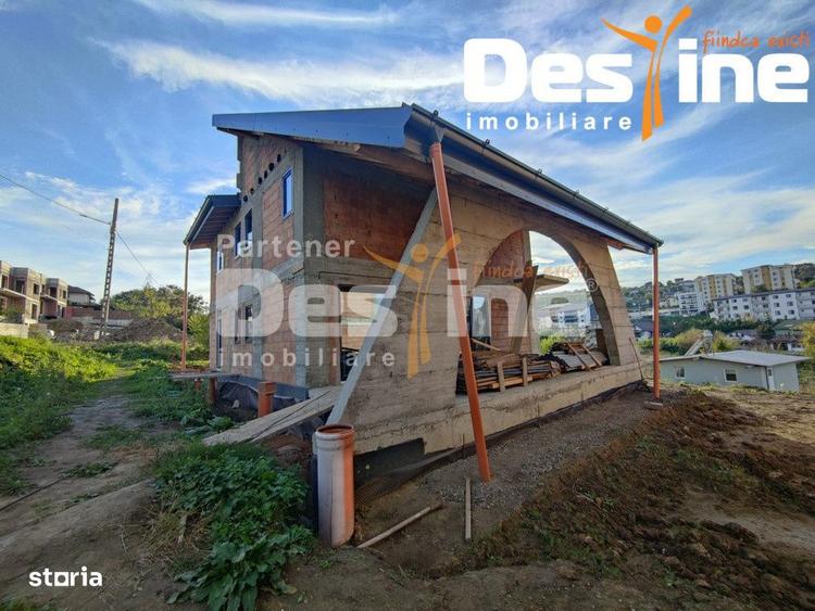 Casă cu 5 camere decomandat cu Teren 620 Mp în Ciurea