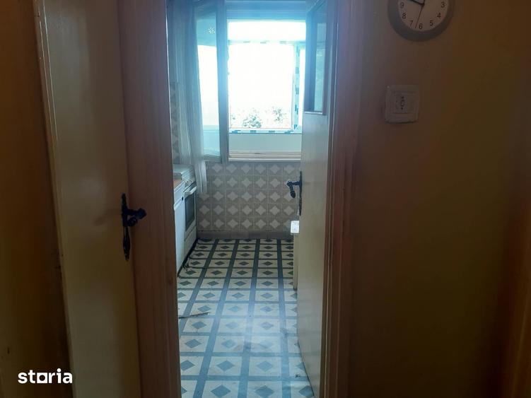 Apartament cu 2 camere semidecomandat în Vatra Luminoasă