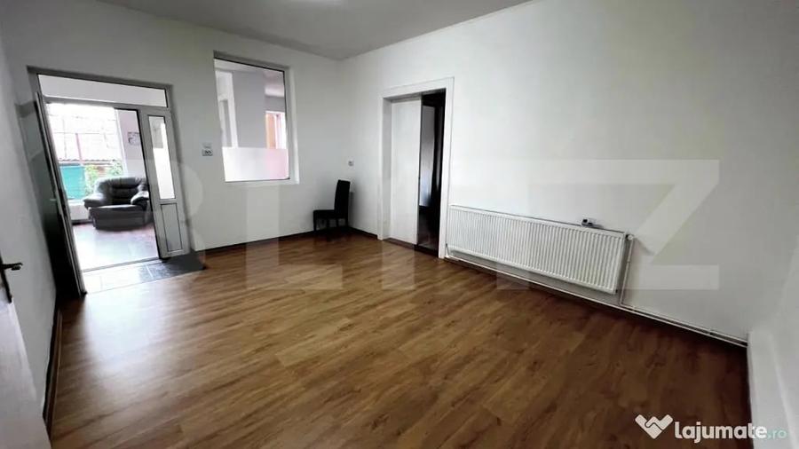 Spațiu comercial, de 180 mp, în Central