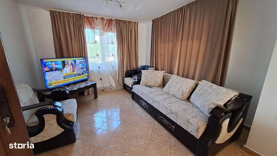 Casă cu 4 camere în Săcălășeni