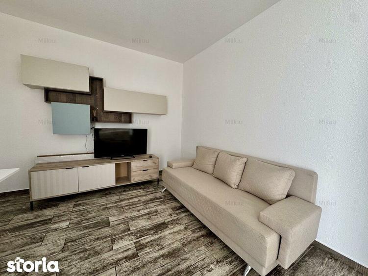 Apartament cu 3 camere semidecomandat, mobilat în Dâmbul Rotund