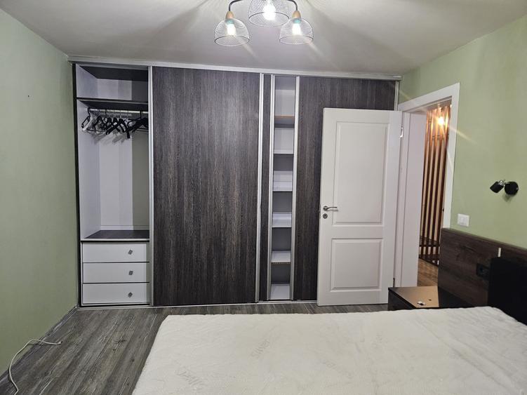 Duplex cu 3 camere cu Canalizare în Dumbrăvița