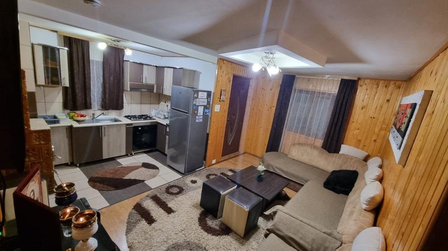 Casă individuală cu 4 camere cu Teren 4185 Mp în Exterior Vest
