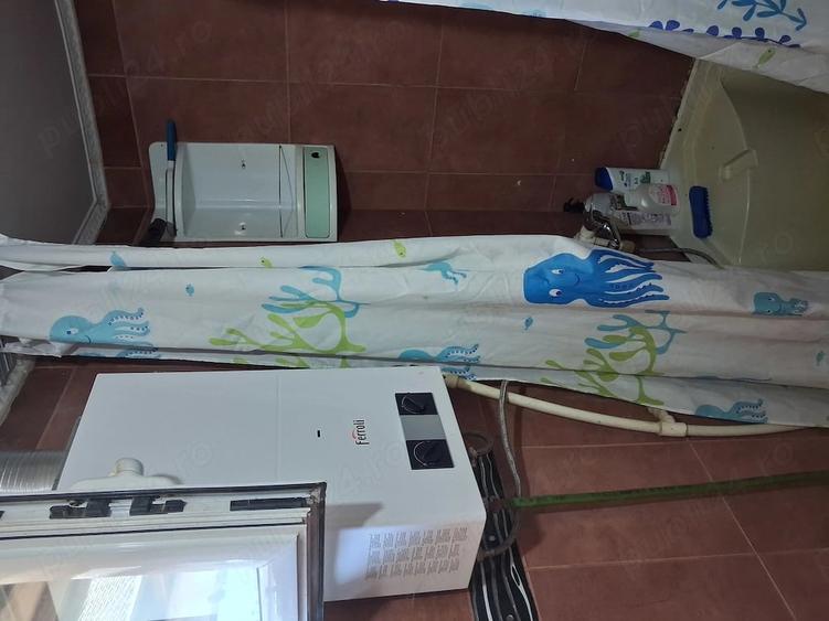Casă cu 4 camere cu Teren 700 Mp în Amara