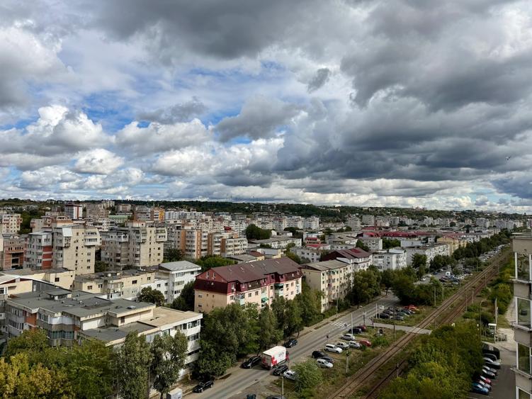 Apartament cu 2 camere decomandat în Canta
