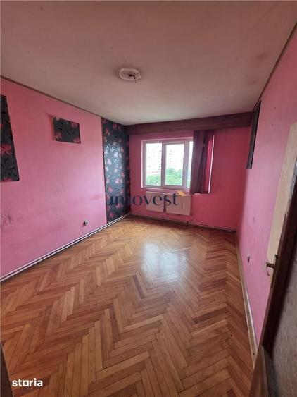 Apartament cu 3 camere decomandat în Micro 15