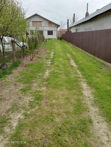 Casă cu 4 camere cu Teren 895 Mp în Vadu Pașii