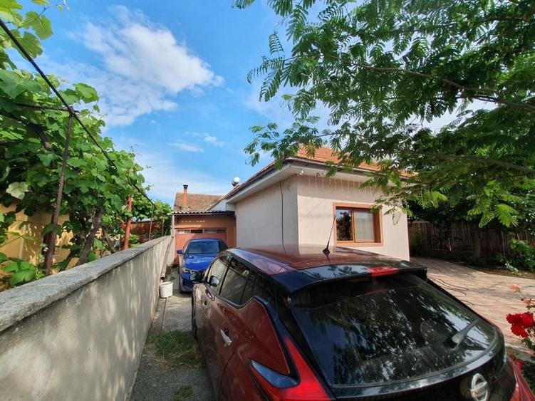 Casă cu 4 camere în Tuzla