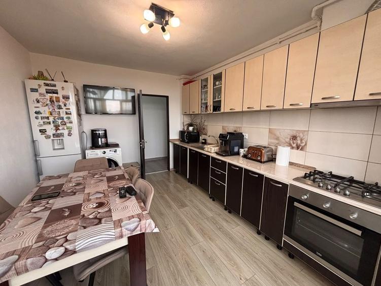 Apartament cu 2 camere în Vasile Aaron