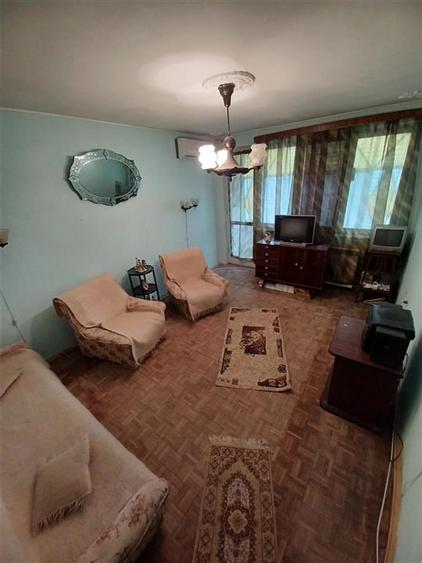 Apartament cu 2 camere semidecomandat în Independenței
