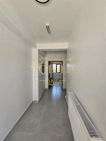 Spațiu comercial, de 900 mp, în Borzești