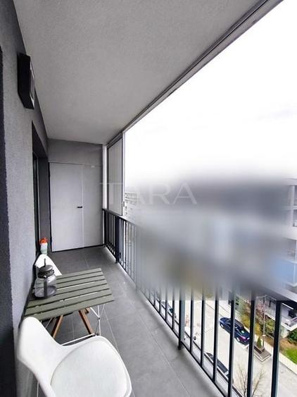 Apartament cu 2 camere semidecomandat, mobilat în Bună Ziua