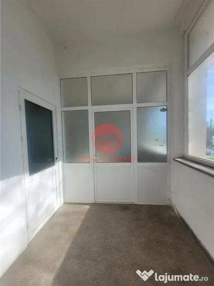Spațiu comercial, de 430 mp, în Agigea