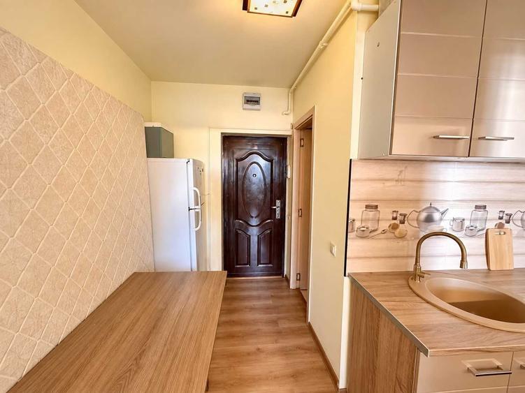 Garsonieră semidecomandată în Lucrețiu Pătrășcanu