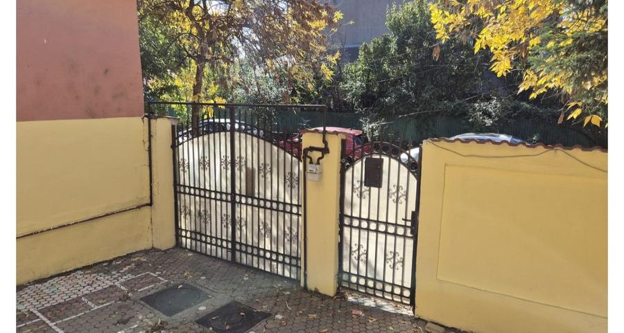 Casă cu 4 camere cu Teren 123 Mp în Bucureștii Noi