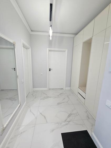 Apartament cu 2 camere decomandat, mobilat în Drumul Taberei