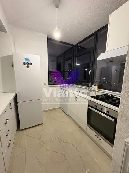 Apartament cu 3 camere semidecomandat, mobilat în Șelimbăr