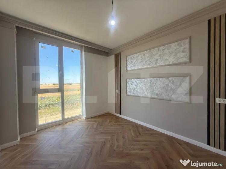 Apartament cu 3 camere semidecomandat în Torontalului