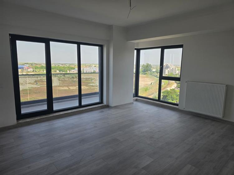 Apartament cu 3 camere decomandat în Energia