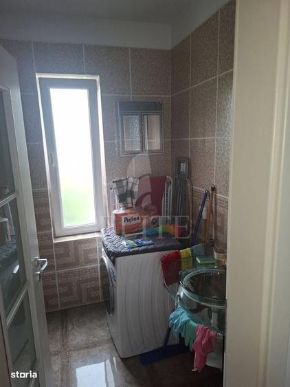 Apartament cu 3 camere decomandat în Europa