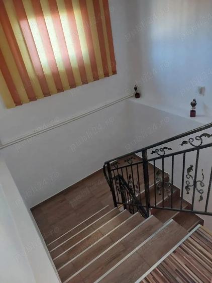 Casă cu 6 camere cu Teren 300 Mp în Central