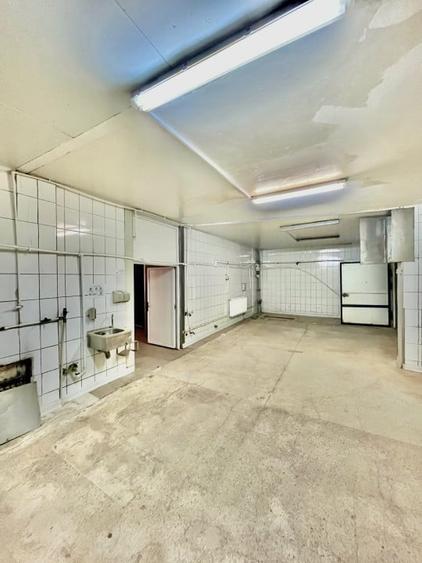 Spațiu industrial, de 850 mp, în Central