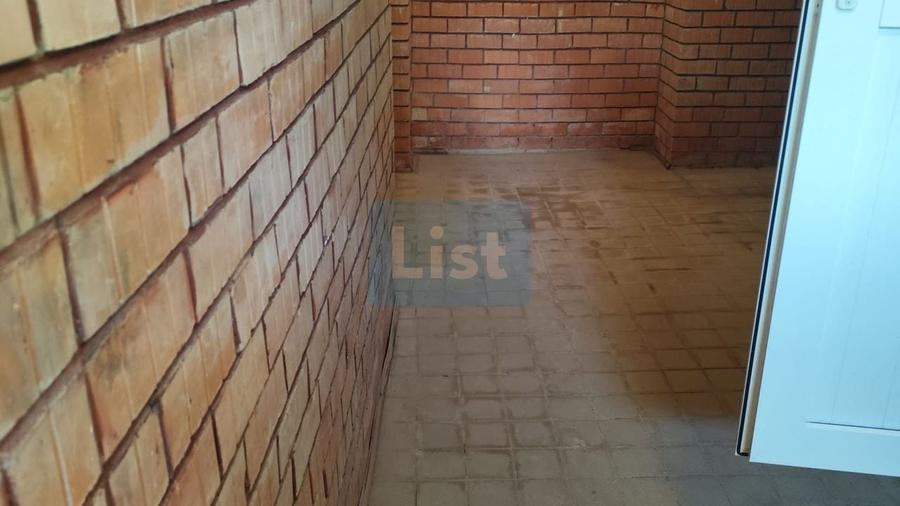 Casă cu 7 camere cu Teren 22000 Mp în Provița de Jos
