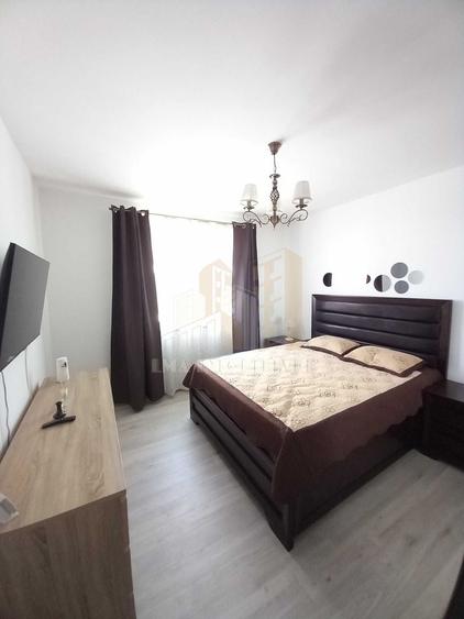 Apartament cu 2 camere decomandat, mobilat în Tractorul