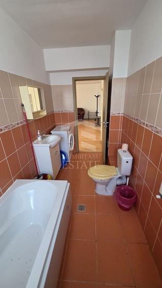 Apartament cu 2 camere semidecomandat, mobilat în Berceni