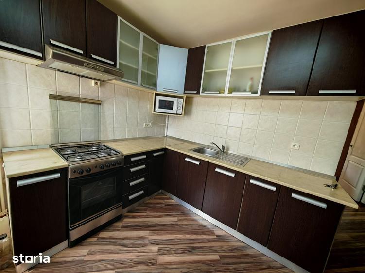 Apartament cu 3 camere decomandat în Micălaca