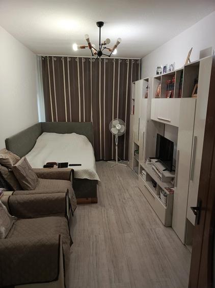 Casă cu 4 camere cu Teren 430 Mp în Central