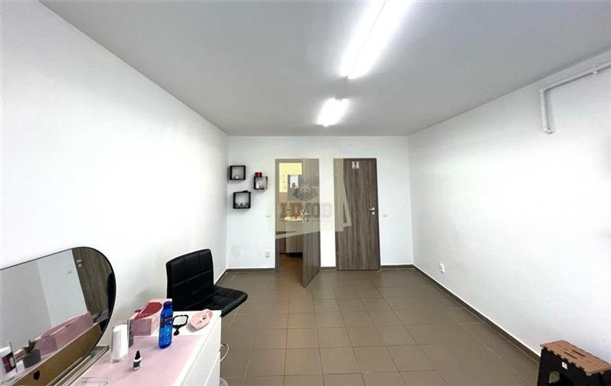 Spațiu comercial, de 30 mp, în Exterior Vest