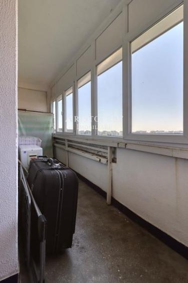 Apartament cu 4 camere în Pantelimon