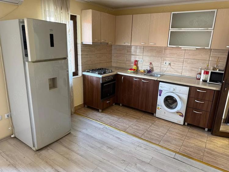Apartament cu 3 camere decomandat în Rogerius