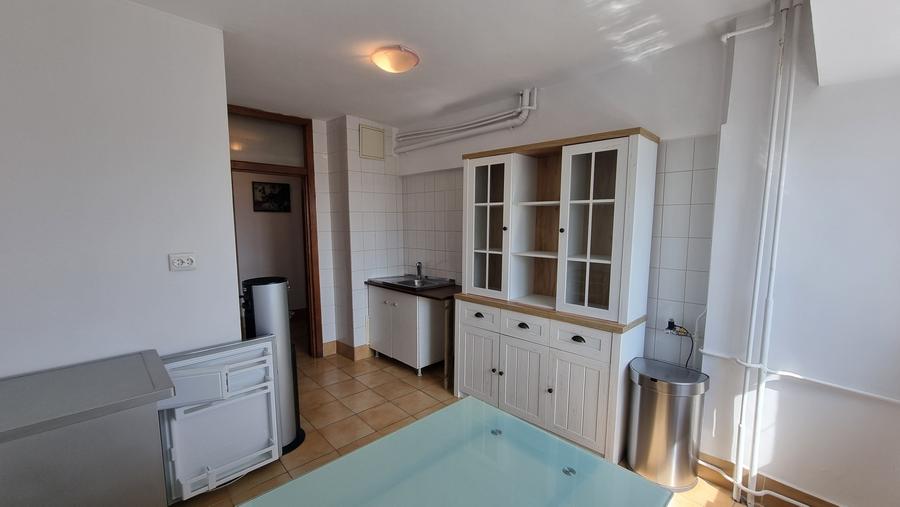 Apartament cu 2 camere decomandat, mobilat în Știrbei Vodă
