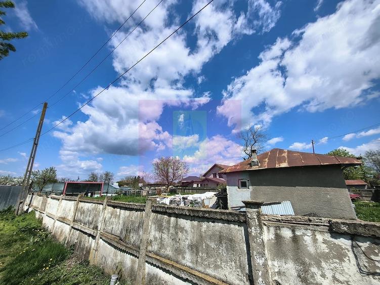 Teren de 975 mp, în Poșta