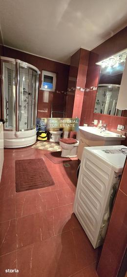 Casă cu 7 camere cu Teren 308 Mp în Agigea