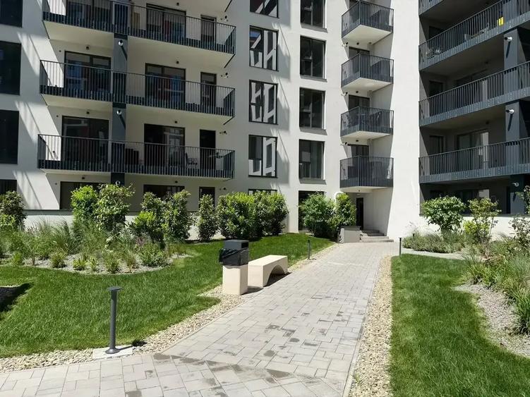 Apartament cu 2 camere decomandat în Theodor Pallady