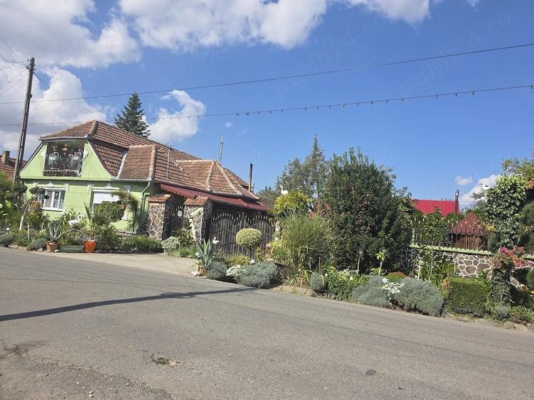 Casă cu Teren 1500 Mp în Suplacu de Barcău
