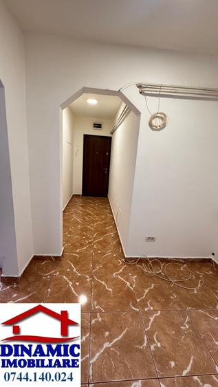 Apartament cu 3 camere decomandat în Dărmănești