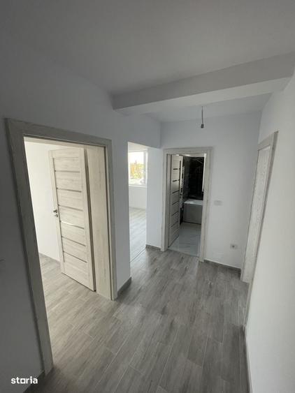 Apartament cu 2 camere decomandat în Giroc