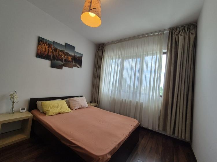 Apartament cu 3 camere decomandat, mobilat în Metalurgiei