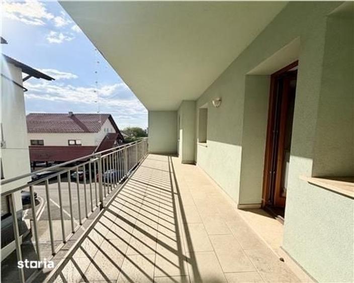 Apartament cu 3 camere în Calea Dumbrăvii