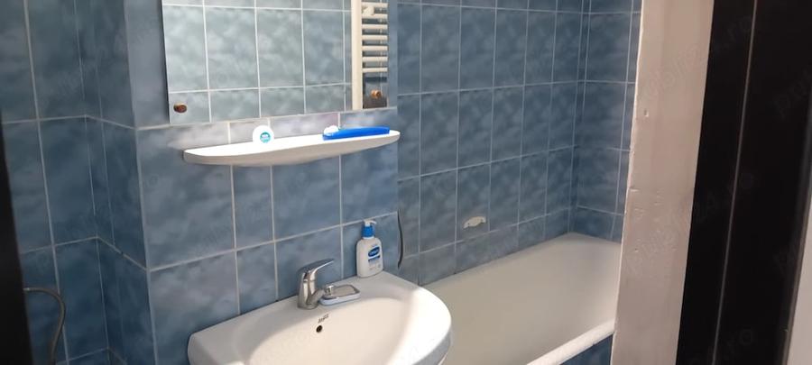 Apartament cu 2 camere decomandat în Traian