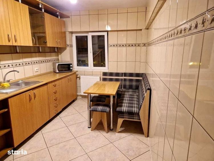 Apartament cu 3 camere decomandat în Fundeni