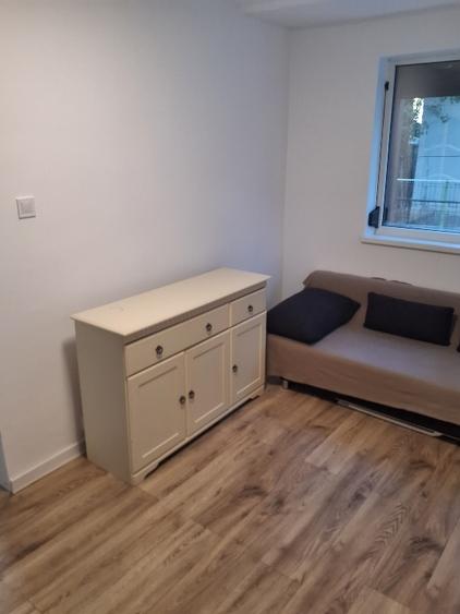 Apartament cu 2 camere semidecomandat, mobilat în Rahova