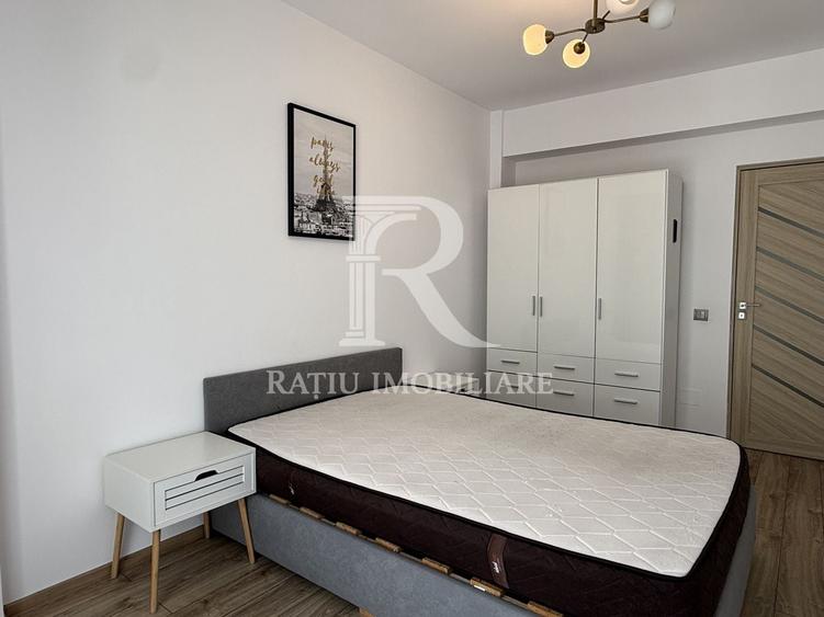 Apartament cu 3 camere decomandat, mobilat în Calea Aradului