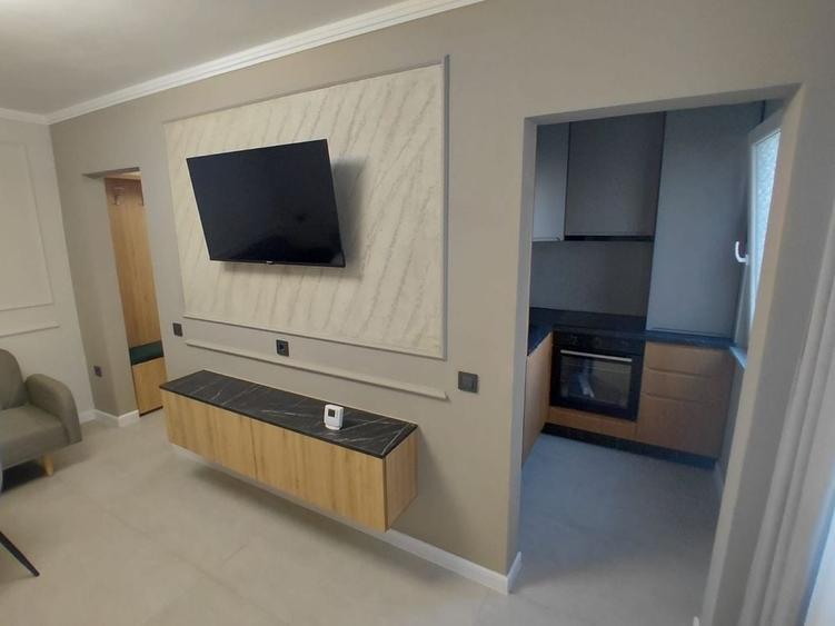 Apartament cu 2 camere semidecomandat în Cloșca