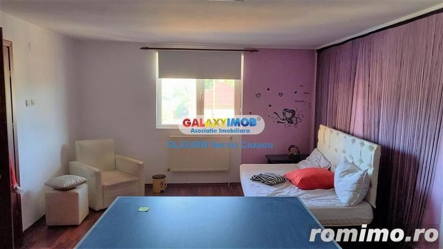 Casă cu 7 camere cu Teren 359 Mp în 1 Mai